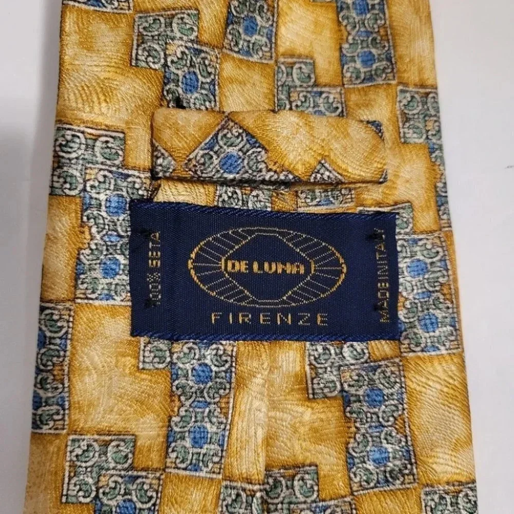 Men's Necktie Handkerchief Set by DeLuna